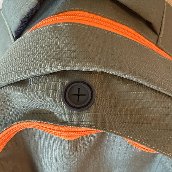 Black Canyon Outfitters Backpack w/ laptop holder - Picture 3 of 6